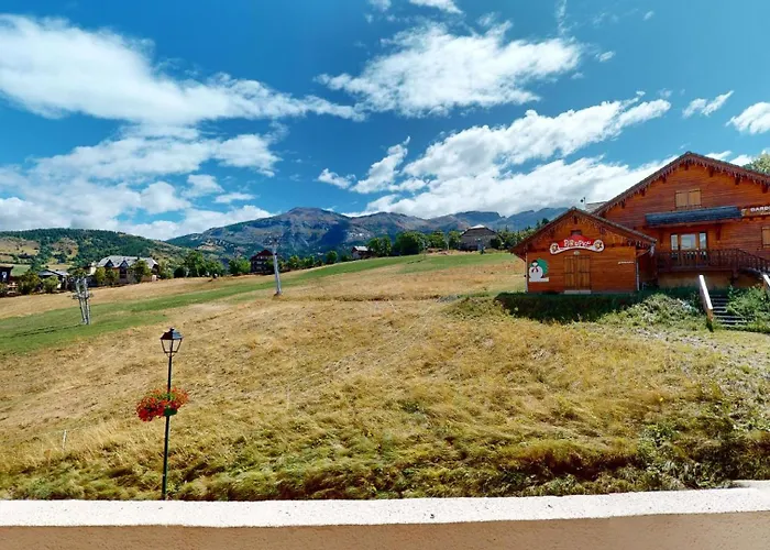 4 Pers Le Sauze Pied Des Pistes De Apartment Enchastrayes